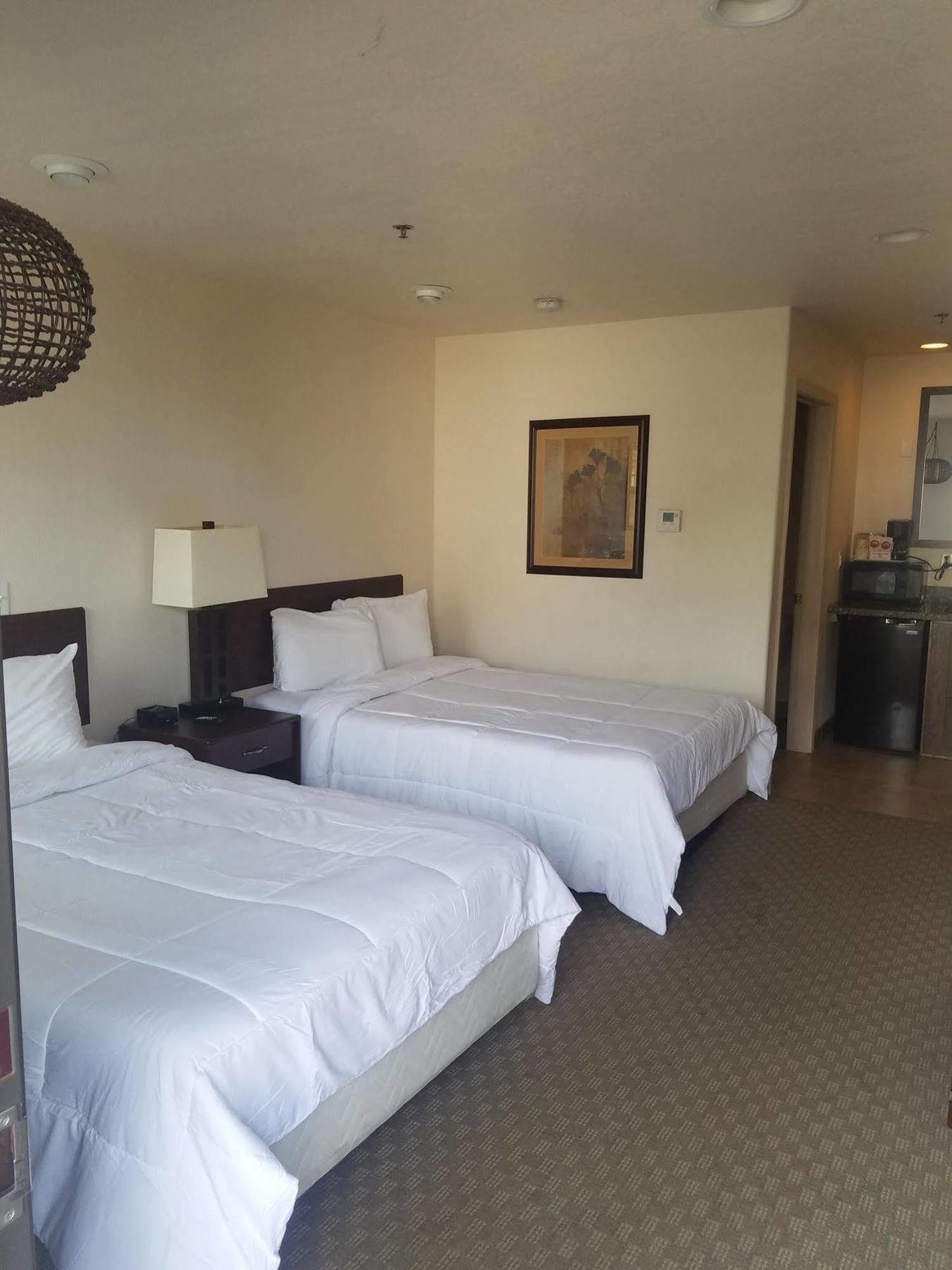 Price Pointe Inn Waukesha Esterno foto